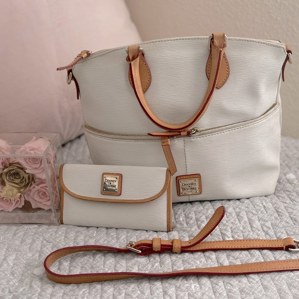 Dooney & Bourke large bag with matching wallet